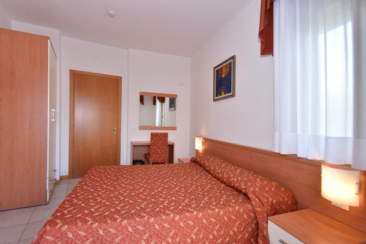 Hotel Villa Olga Caorle Extérieur photo