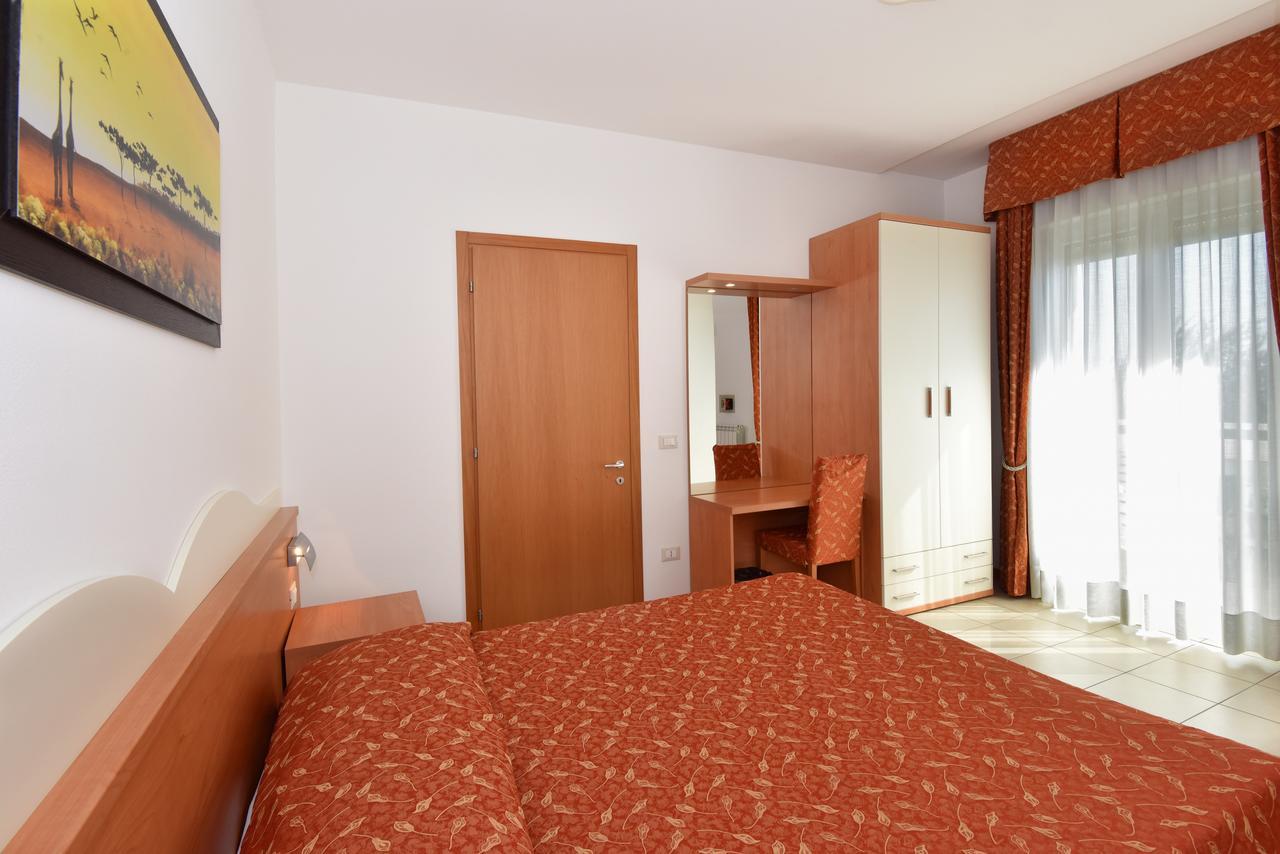 Hotel Villa Olga Caorle Extérieur photo